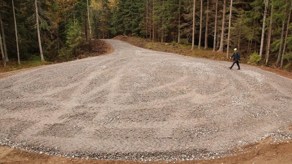 Asfaltering av vändplan till gemensamhetsanläggning. Åkersberga Smedby.